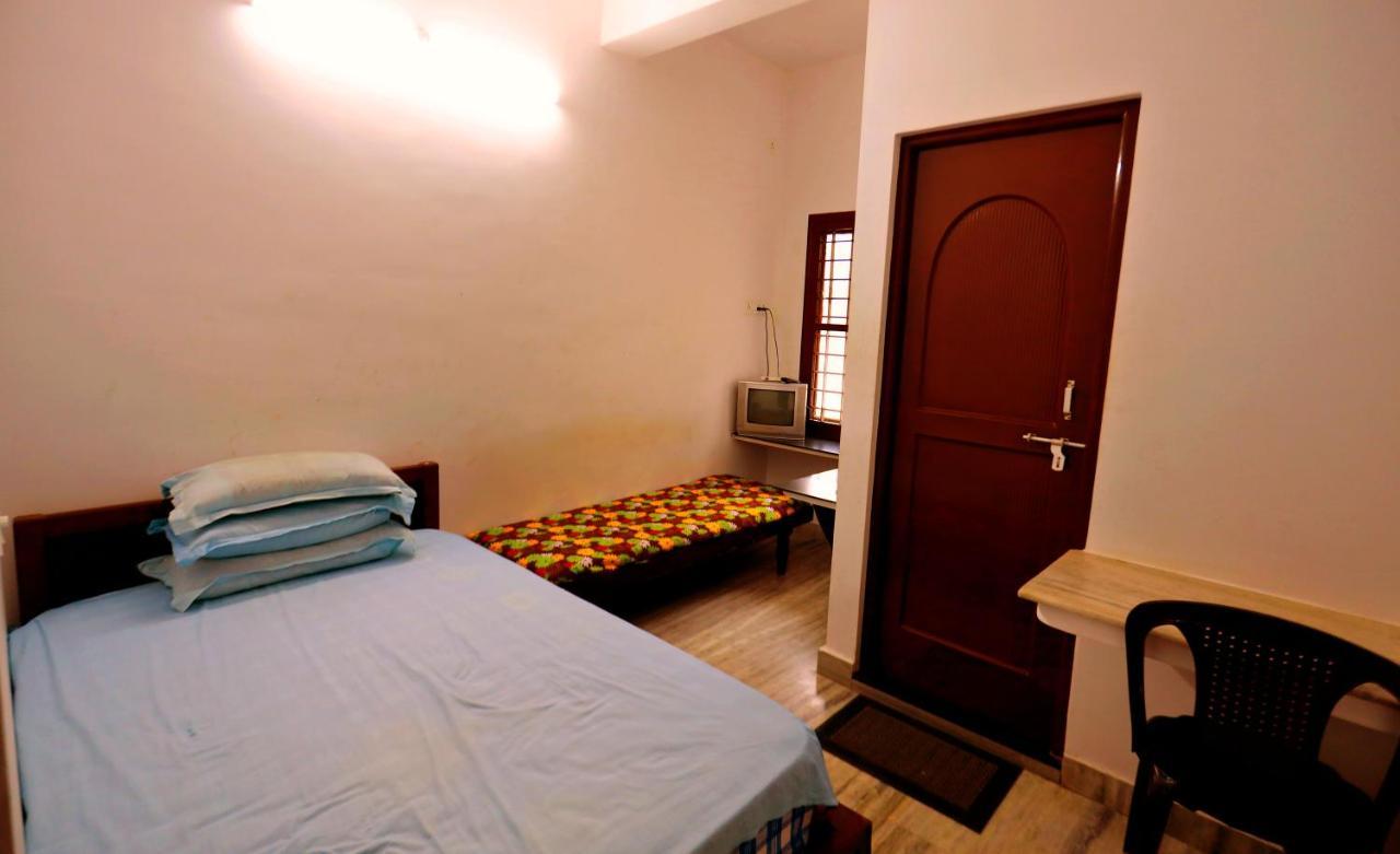 Arackal Tourist Home Tripunithura Εξωτερικό φωτογραφία