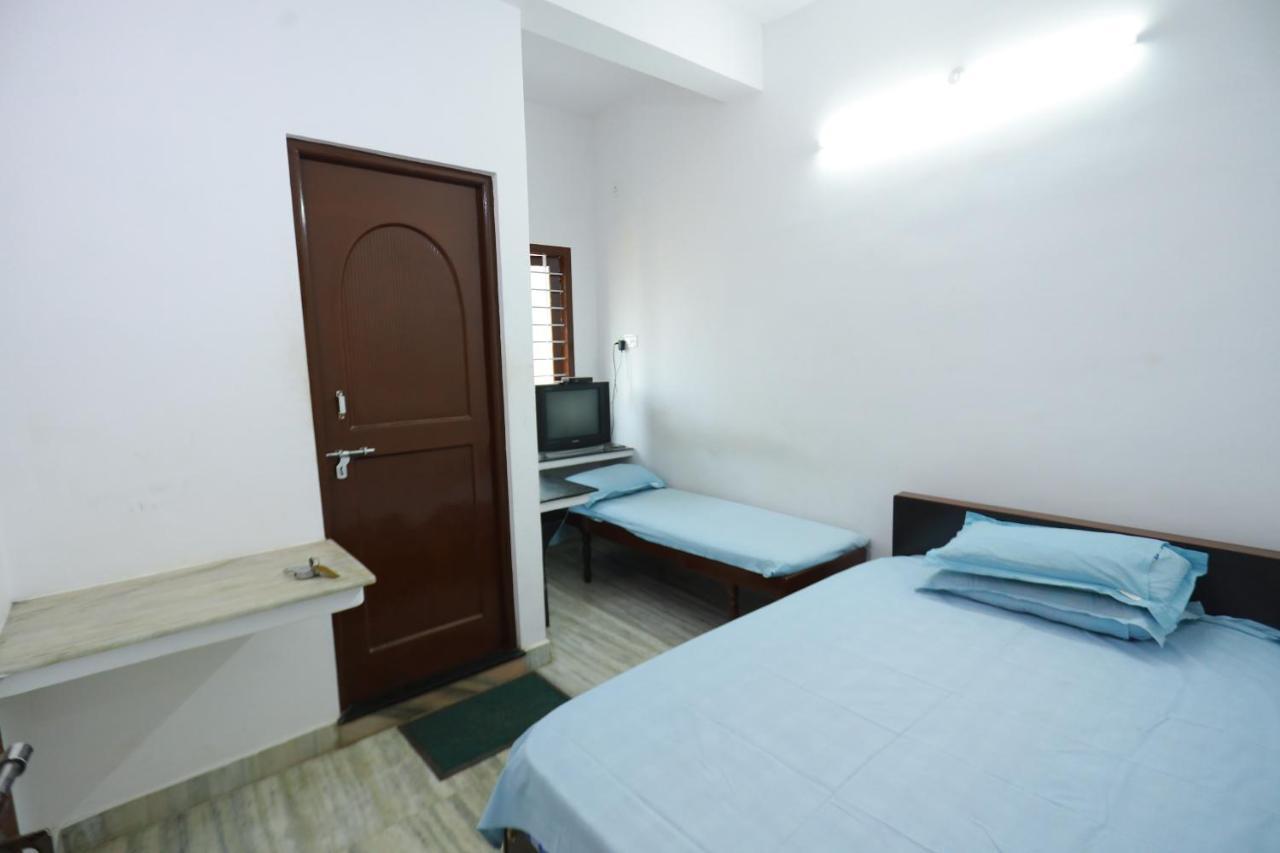 Arackal Tourist Home Tripunithura Εξωτερικό φωτογραφία
