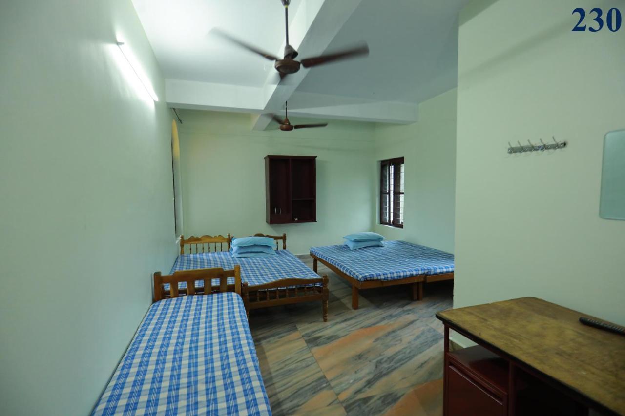 Arackal Tourist Home Tripunithura Εξωτερικό φωτογραφία