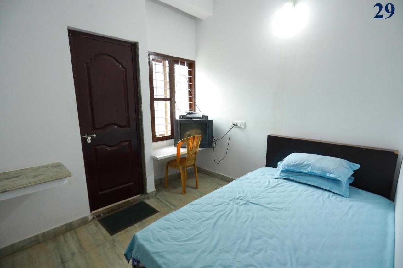 Arackal Tourist Home Tripunithura Εξωτερικό φωτογραφία