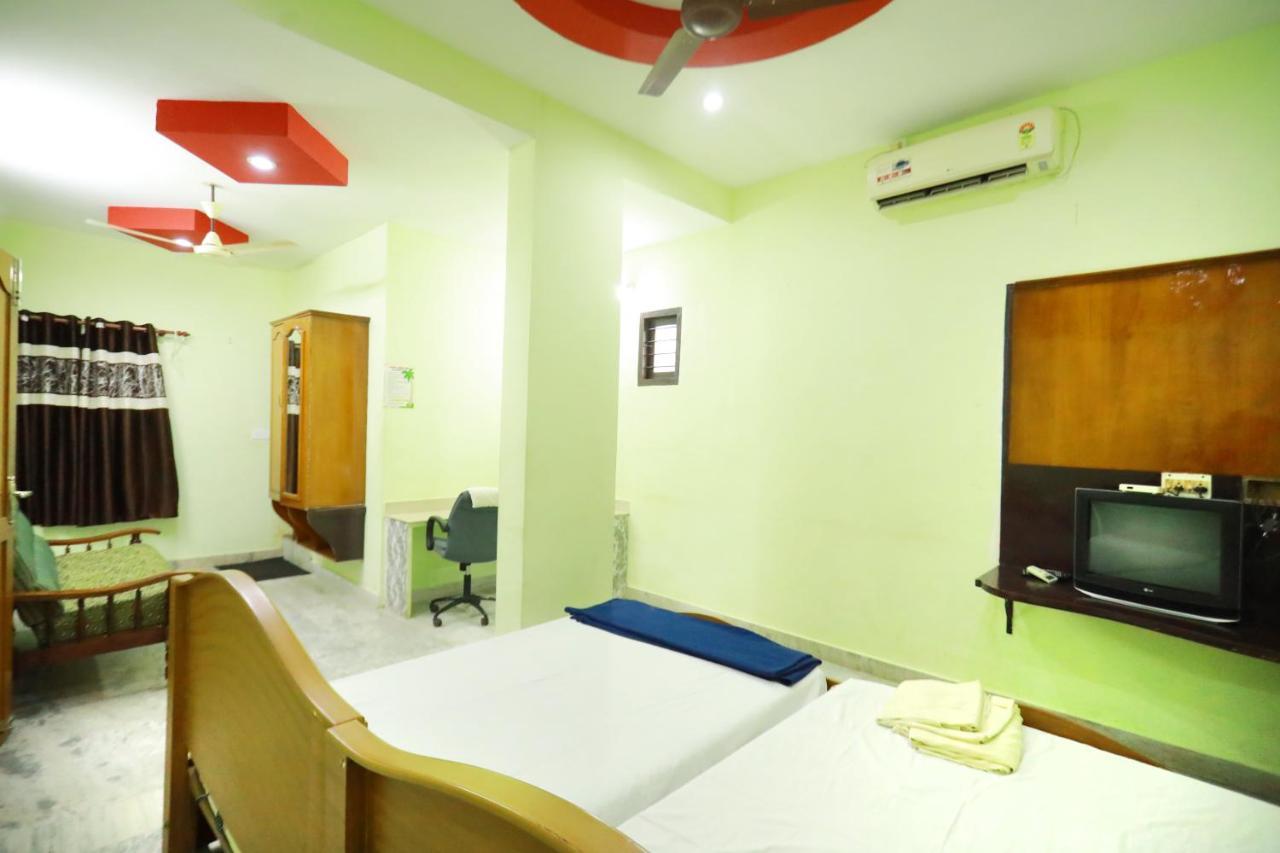 Arackal Tourist Home Tripunithura Εξωτερικό φωτογραφία