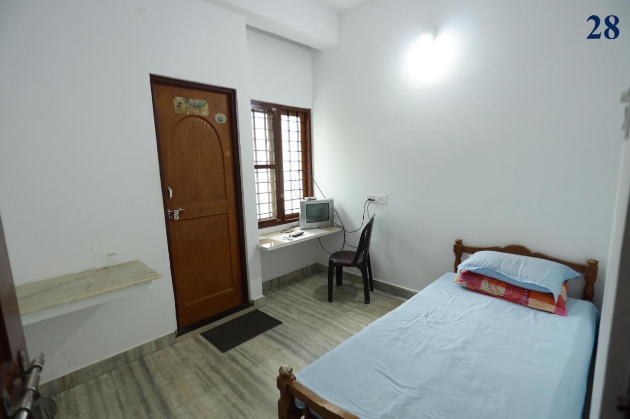 Arackal Tourist Home Tripunithura Εξωτερικό φωτογραφία