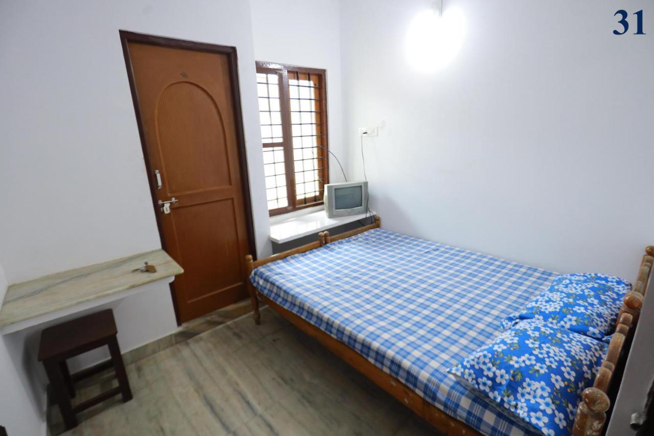 Arackal Tourist Home Tripunithura Εξωτερικό φωτογραφία